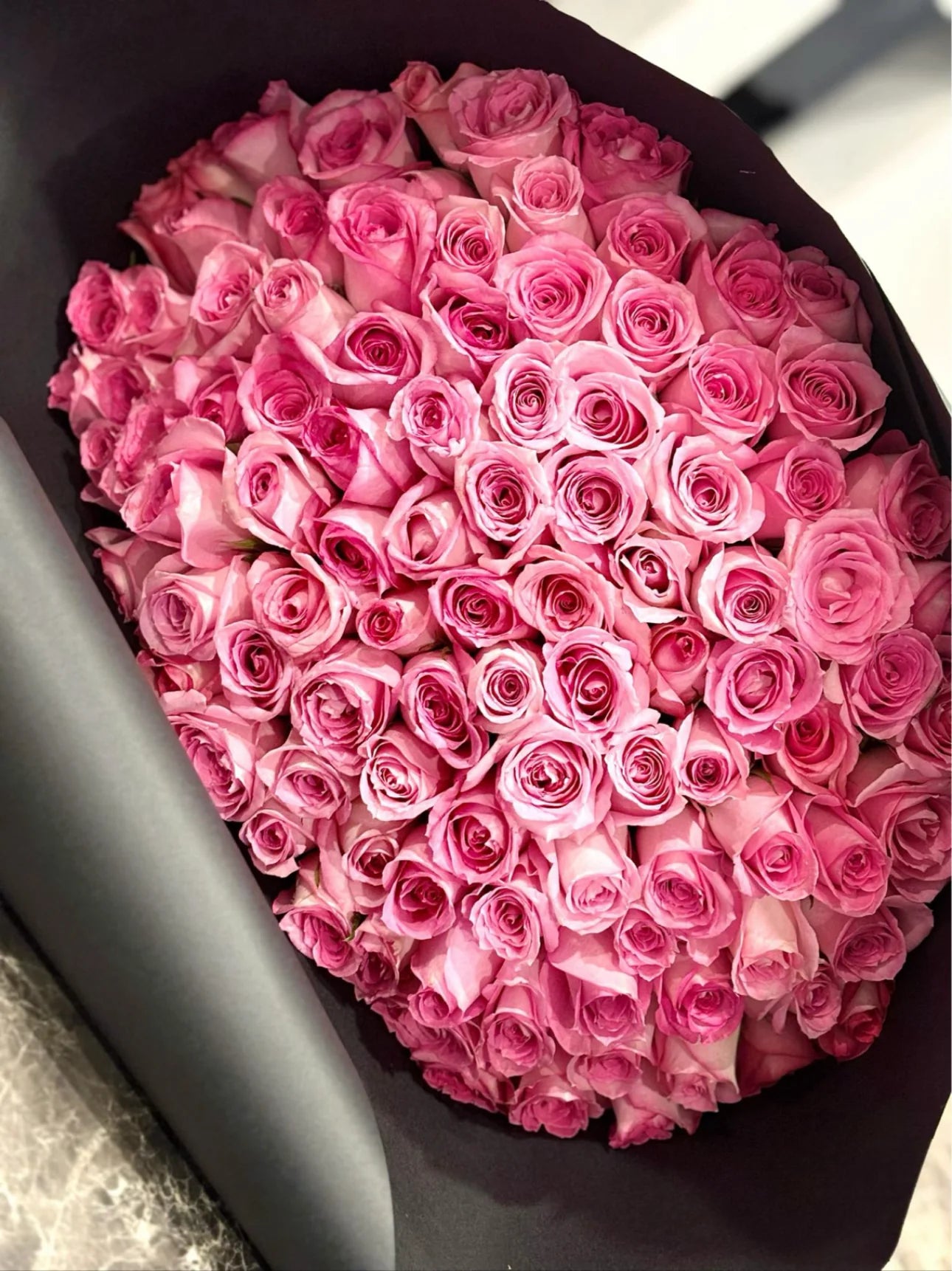 Bouquet de 100 roses roses