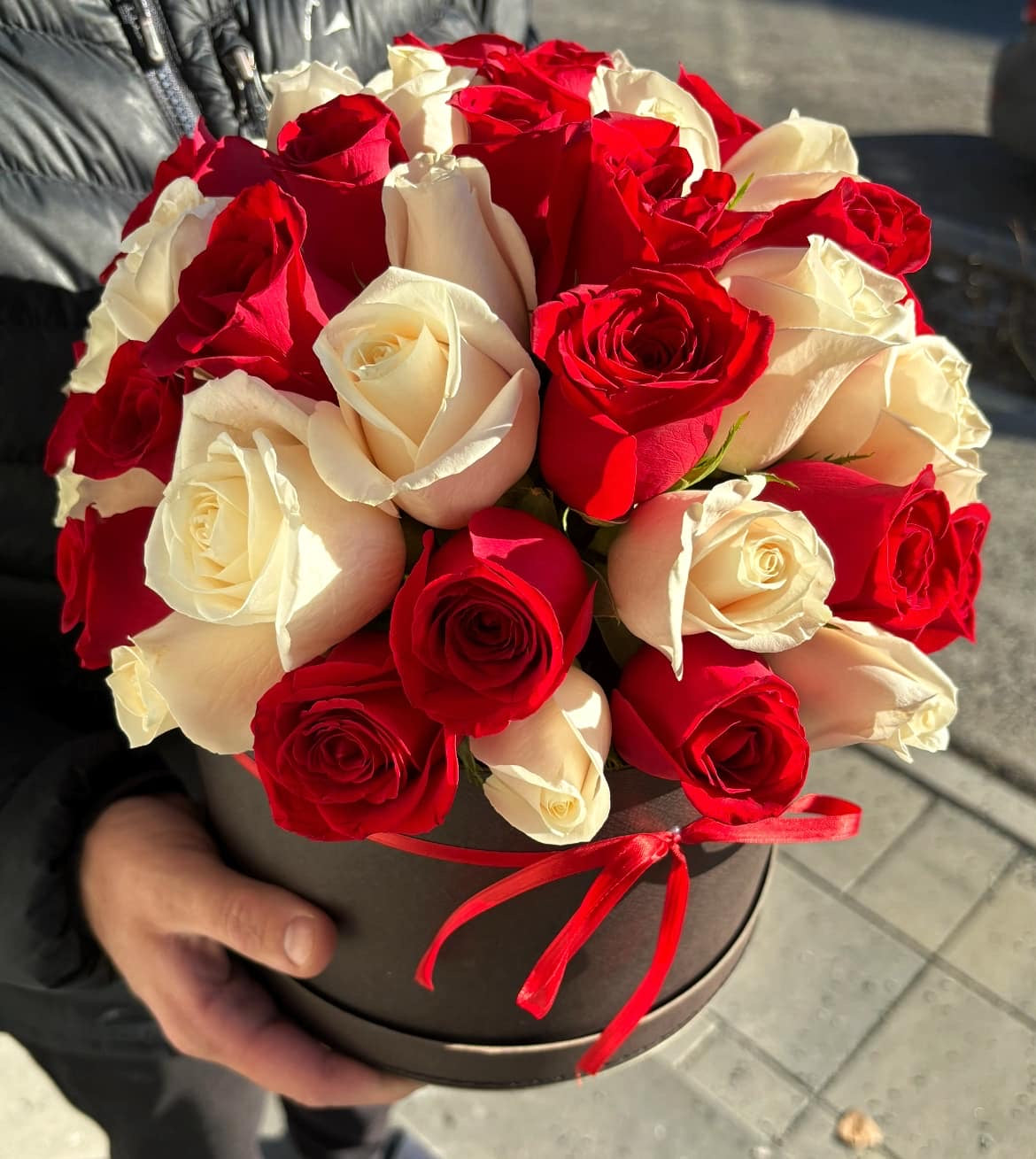 50 Rose Dome Box