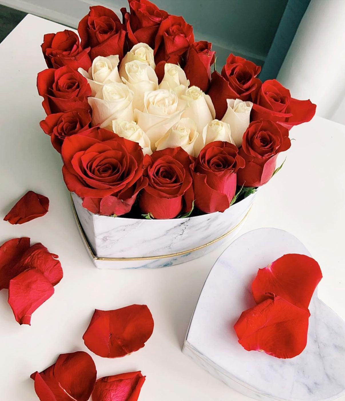 Heart Box ( 24 Red and Withe roses )
