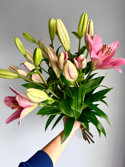 Lily bouquet ( fragrance - free 🌿 )