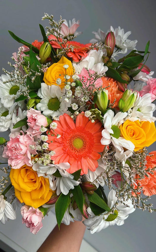 Compliment Bouquet (florist choice)